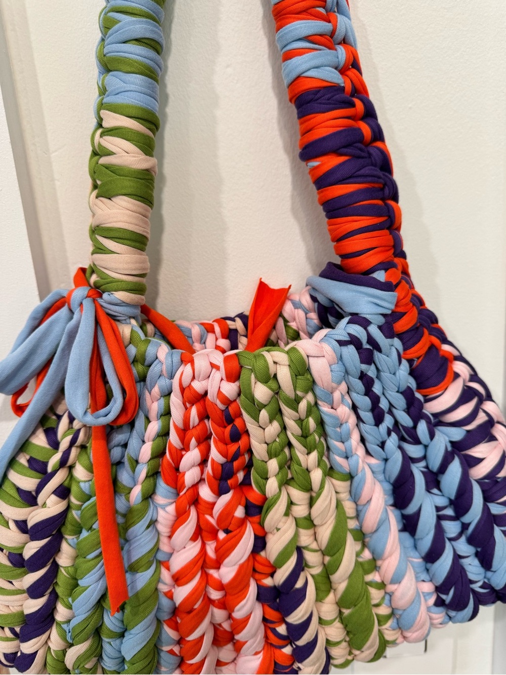 Handwoven Multi-Color Shoulder Bag - Vibrant Braided Tote - Picture 2 of 5
